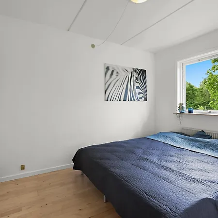 Rolig Med Gratis Parkering アパート *